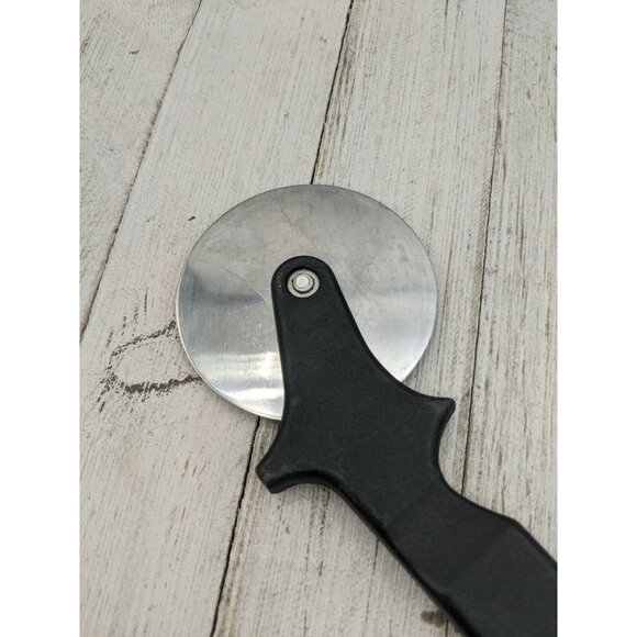 Farberware Pizza Cutter Wheel 6 1/2" Total 2 3/8" Wheel Diameter - Picture 5 of 5